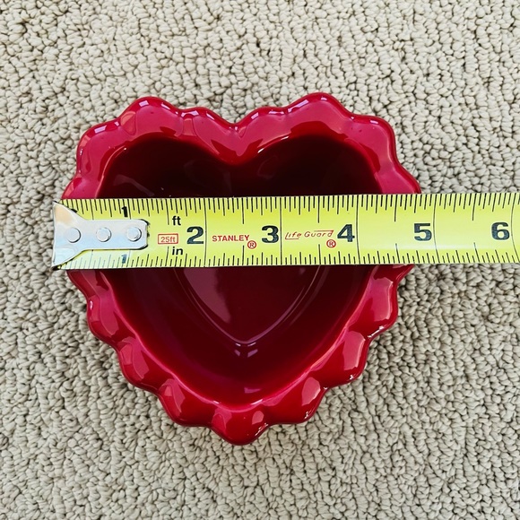❤️Chantal red heart shaped dish ❤️ - Picture 5 of 6